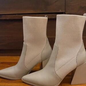 Chic Beige Heeled Boots